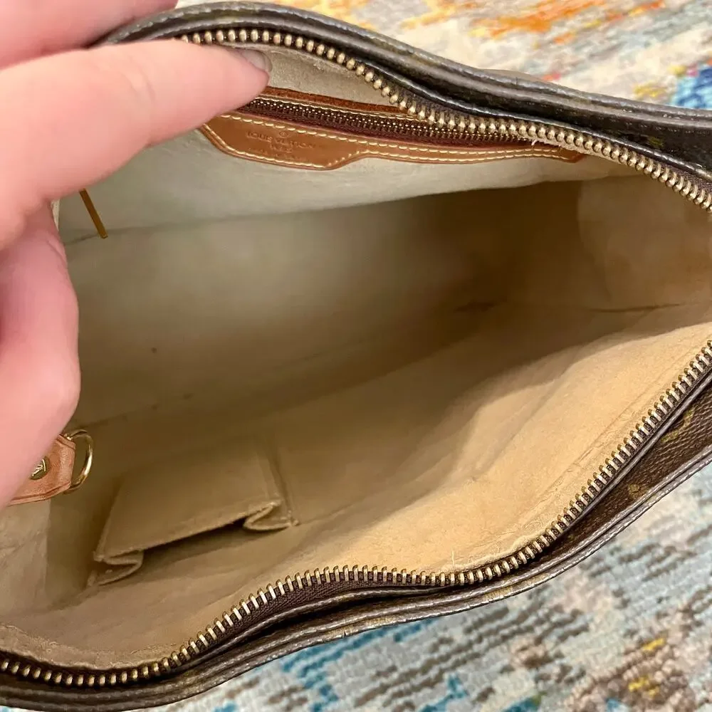 Louis Vuitton GM Monogram Canvas Looping Shoulder Bag Authentic